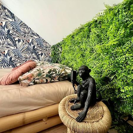 Nuit Dans La Jungle - Love Room Souppes-sur-Loing Экстерьер фото