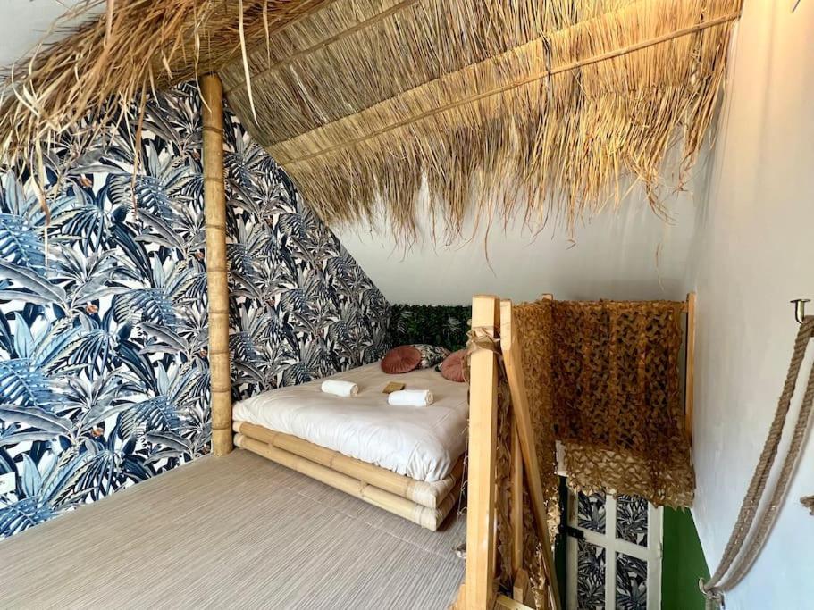 Nuit Dans La Jungle - Love Room Souppes-sur-Loing Экстерьер фото