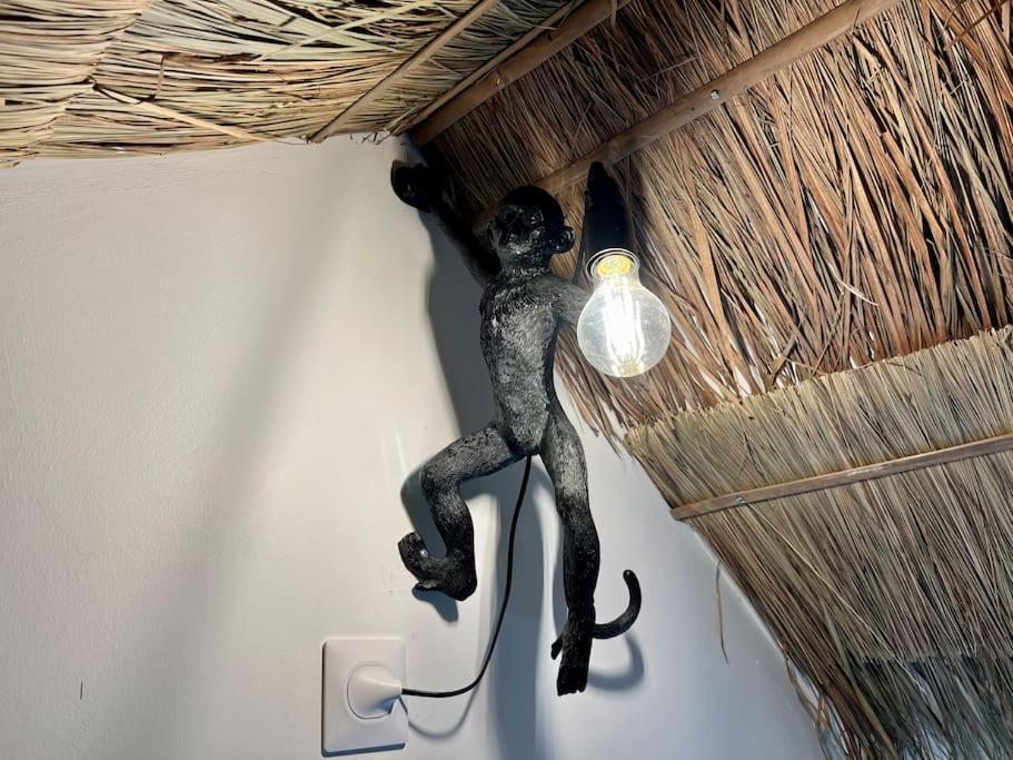 Nuit Dans La Jungle - Love Room Souppes-sur-Loing Экстерьер фото