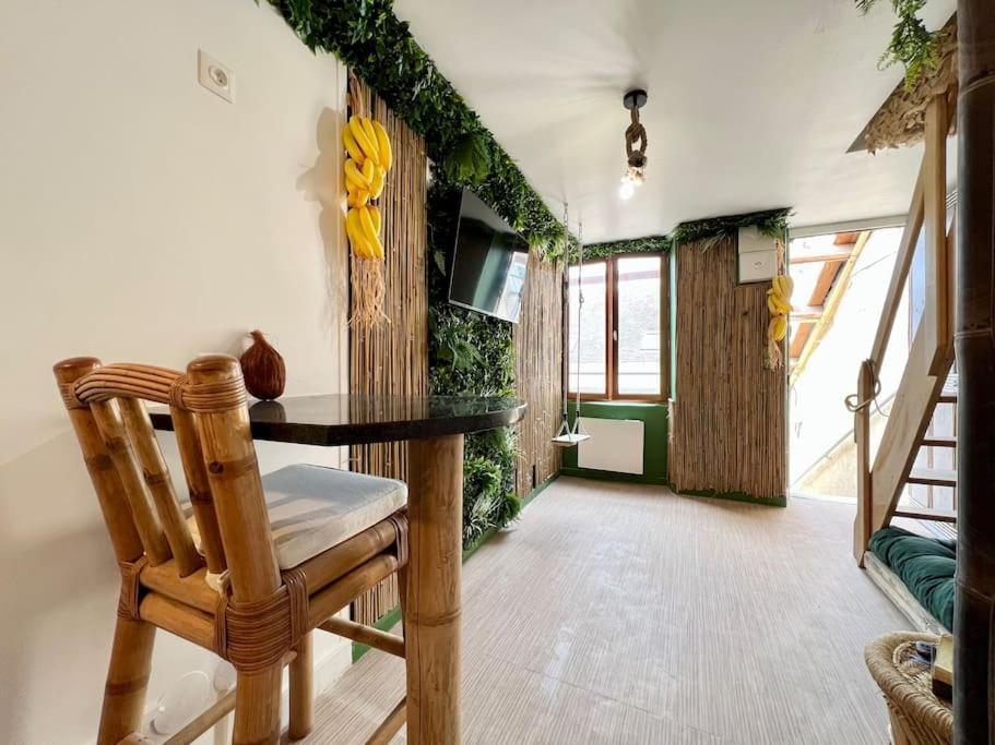 Nuit Dans La Jungle - Love Room Souppes-sur-Loing Экстерьер фото