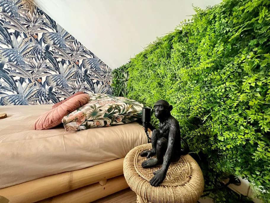 Nuit Dans La Jungle - Love Room Souppes-sur-Loing Экстерьер фото